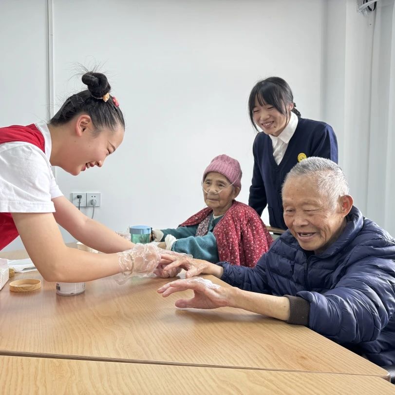 1729473313799358.jpg 4.jpg